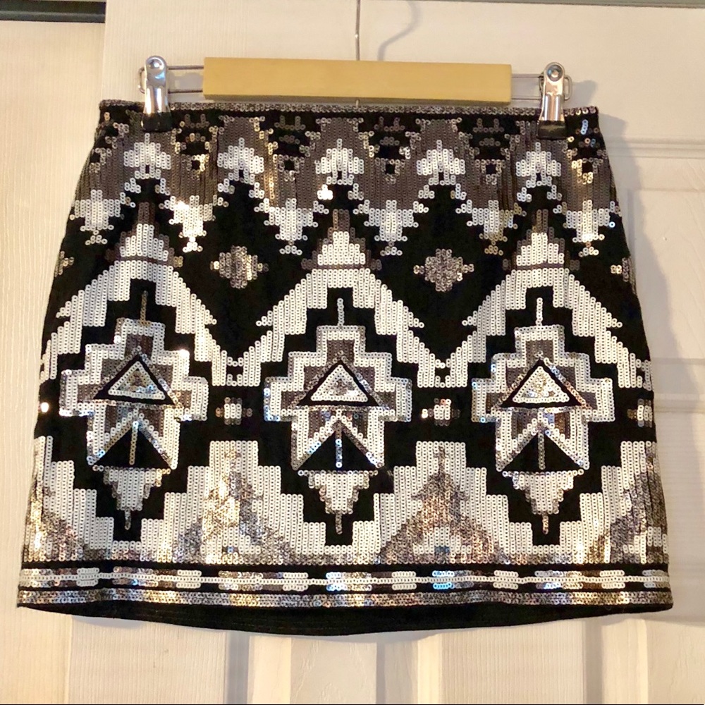 Express Sequin Skirt
