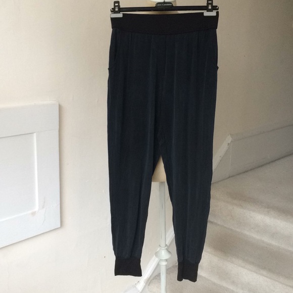 SOLD Nicole Miller Cupro Jersey Jogger Pants EUC - Picture 3 of 4