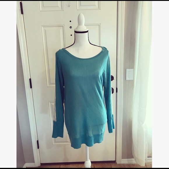 Daytrip Sweater - Picture 5 of 7