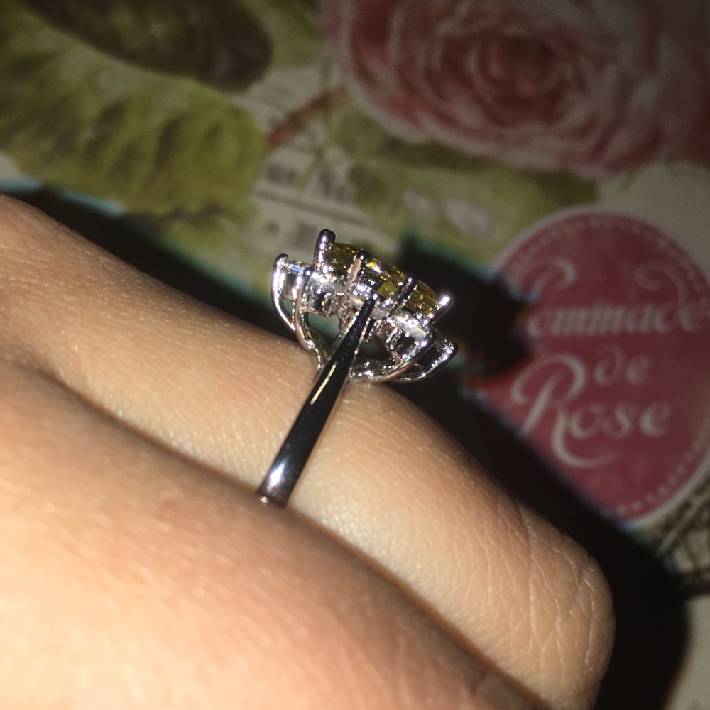 Silver ring - Picture 3 of 4