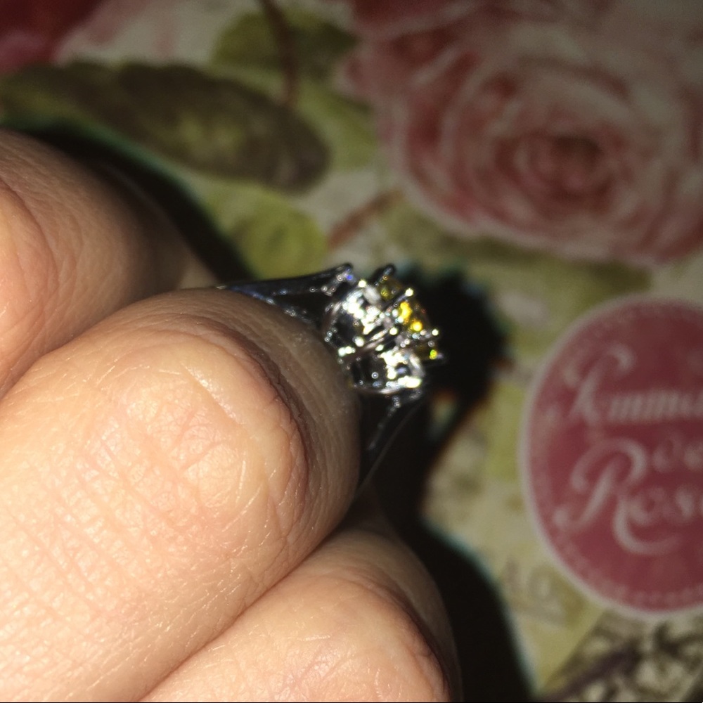 Silver ring - Picture 4 of 4