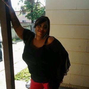 Meet your Posher, Aishia