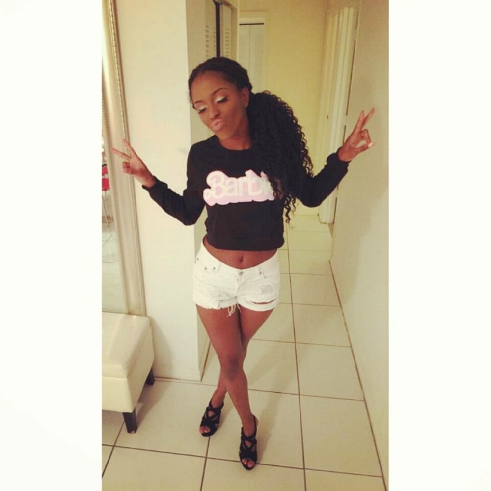 ‼️FINAL SALE‼️ Barbie cropped sweatshirt