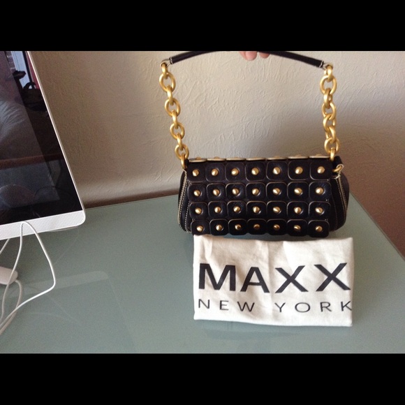 Sold - Picture 2 of 6