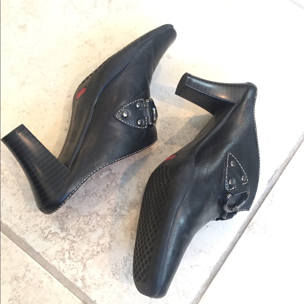 Mules Aerosoles black leather size 6