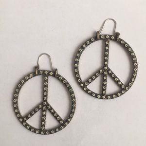 Lucky Band  peace earrings