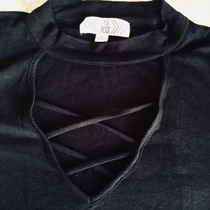 Choker Neck Tee