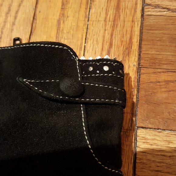 New w/o tags Black suede booties w/silver trim -38 - Picture 6 of 8