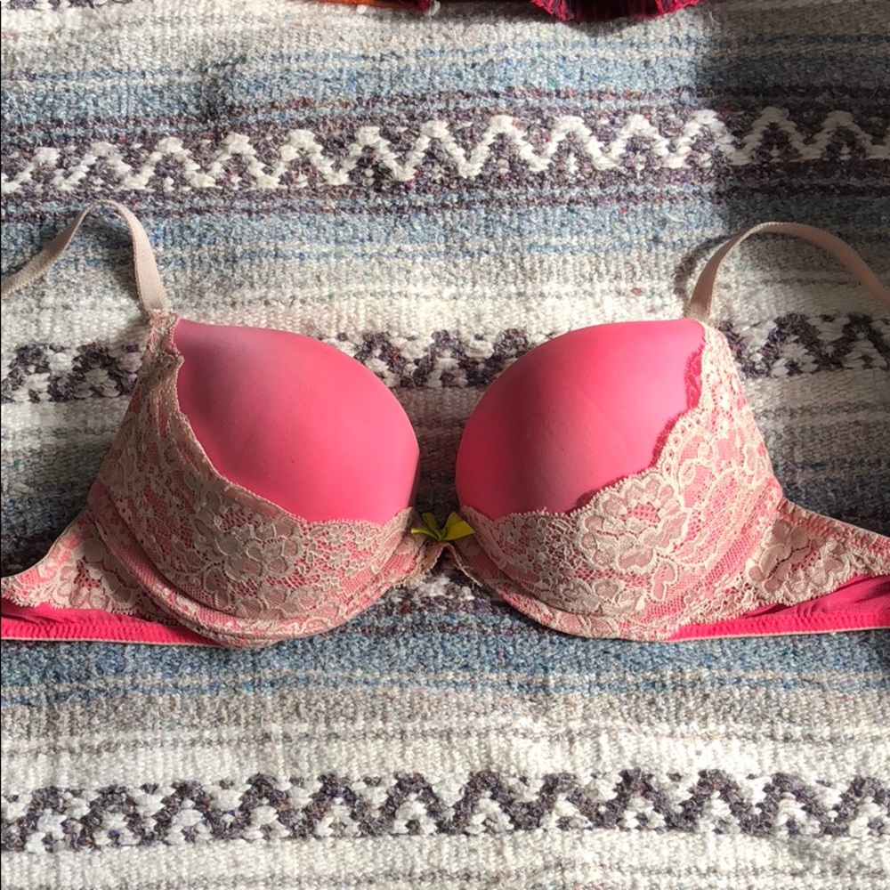 VS Dream Angels Plunge Bra- 36A