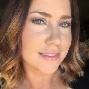 Meet your Posher, Kara