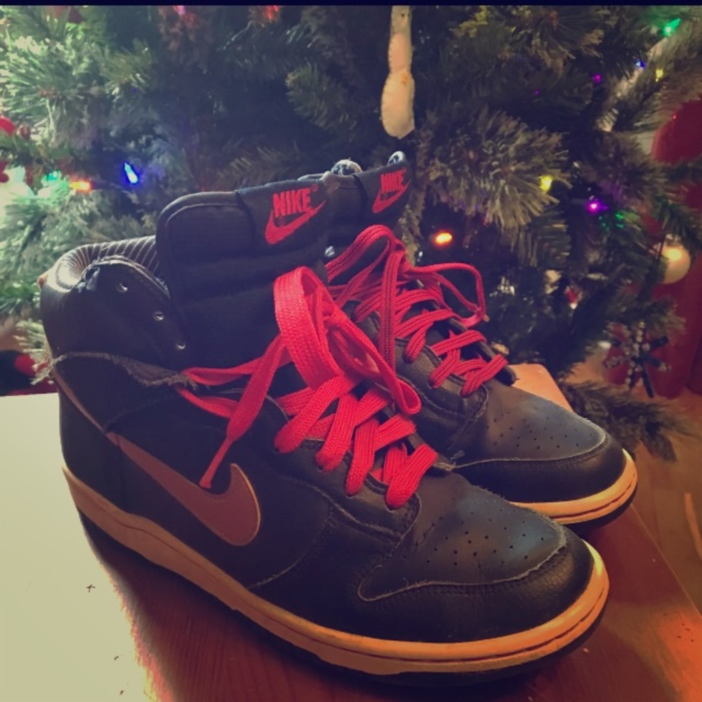 Youth Boys NIKE DUNK HIGH size 6Y