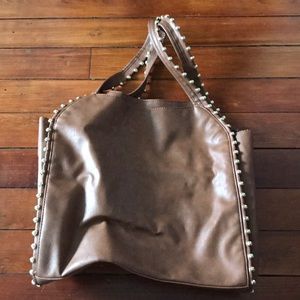 Brown shoulder purse, gold details