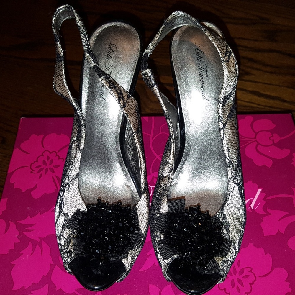 Lulu Townsend Black Lace Open Toe Slingback Heels
