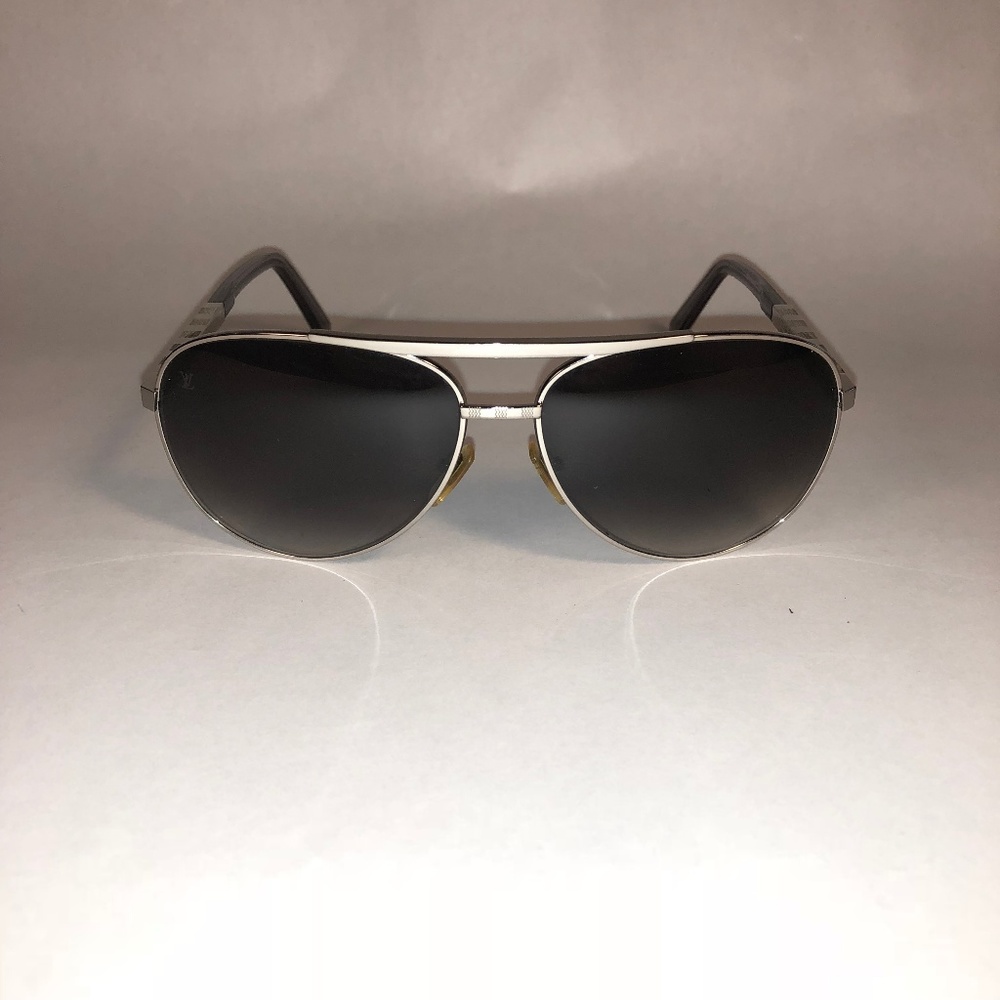 Louis Vuitton ATTITUDE PILOTE Z0340U Sunglasses