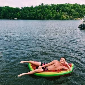 Meet your Posher, Dylan