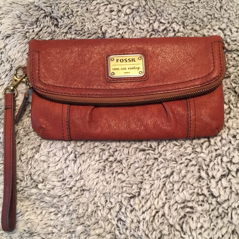 Fossil leather clutch wallet
