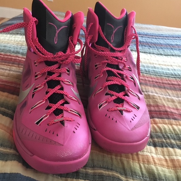 breast cancer hyperdunks
