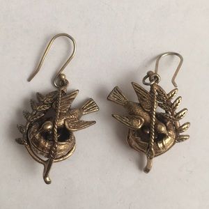 Lucky Band nesting birds earrings