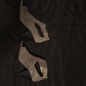 Vince Canute heels