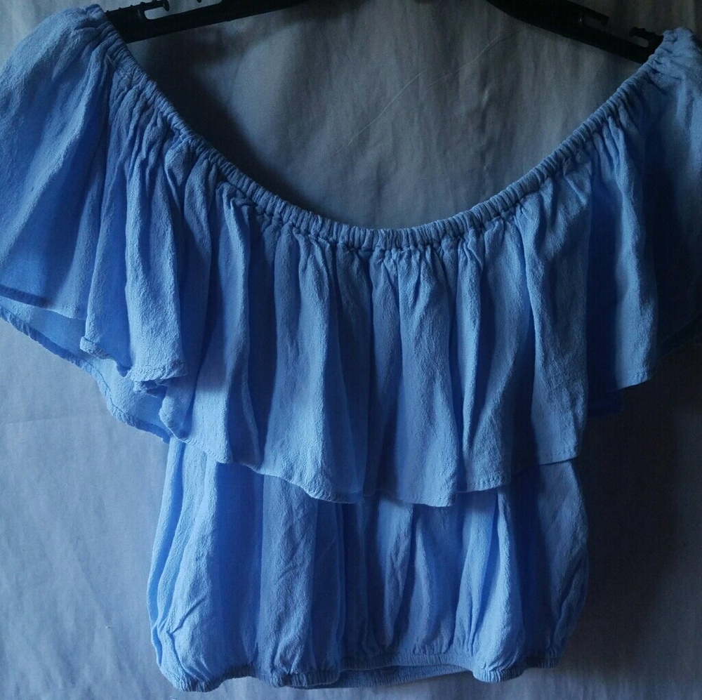 Off the shoulder blue Crop top