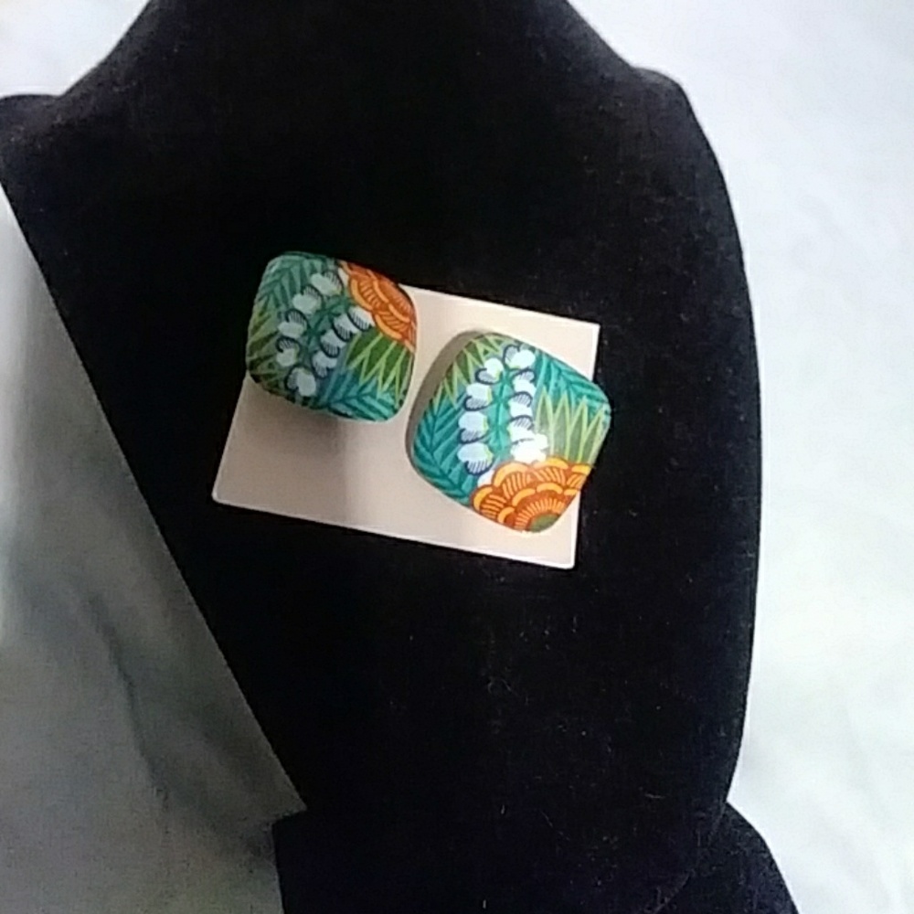 Tropical Beauty clip on earrings