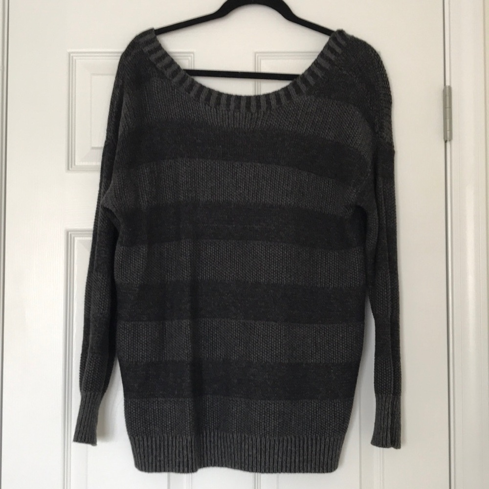 BCBG grey sweater