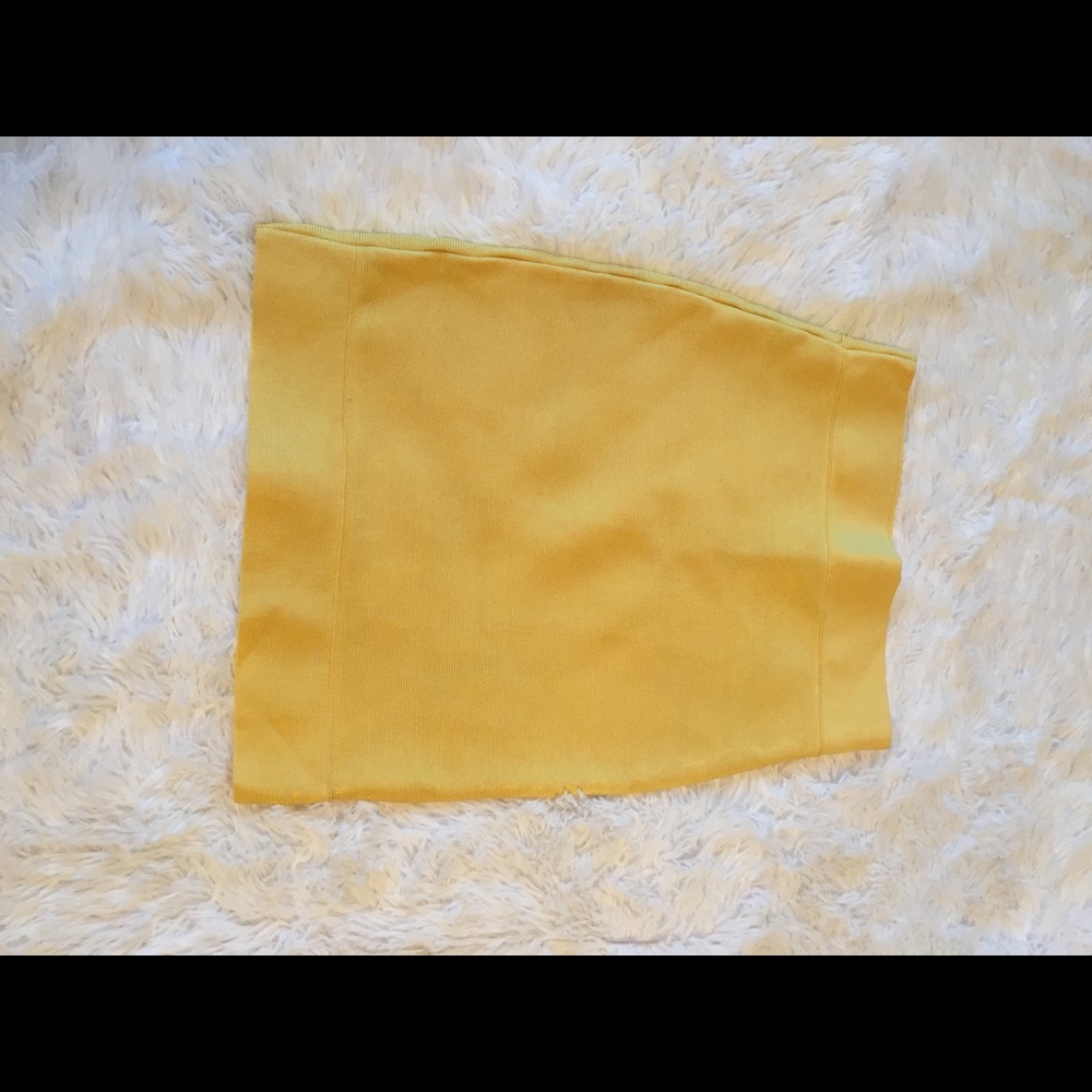 BCBG Yellow skirt