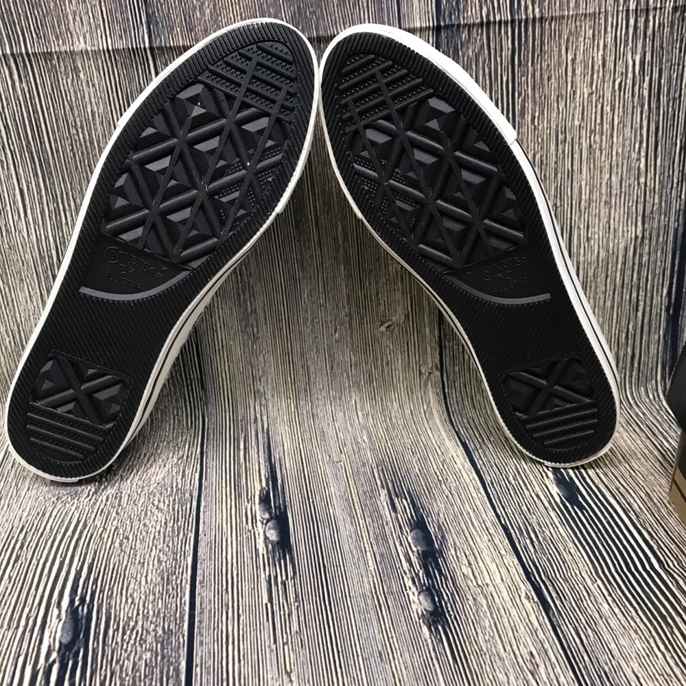 Converse - Picture 4 of 5