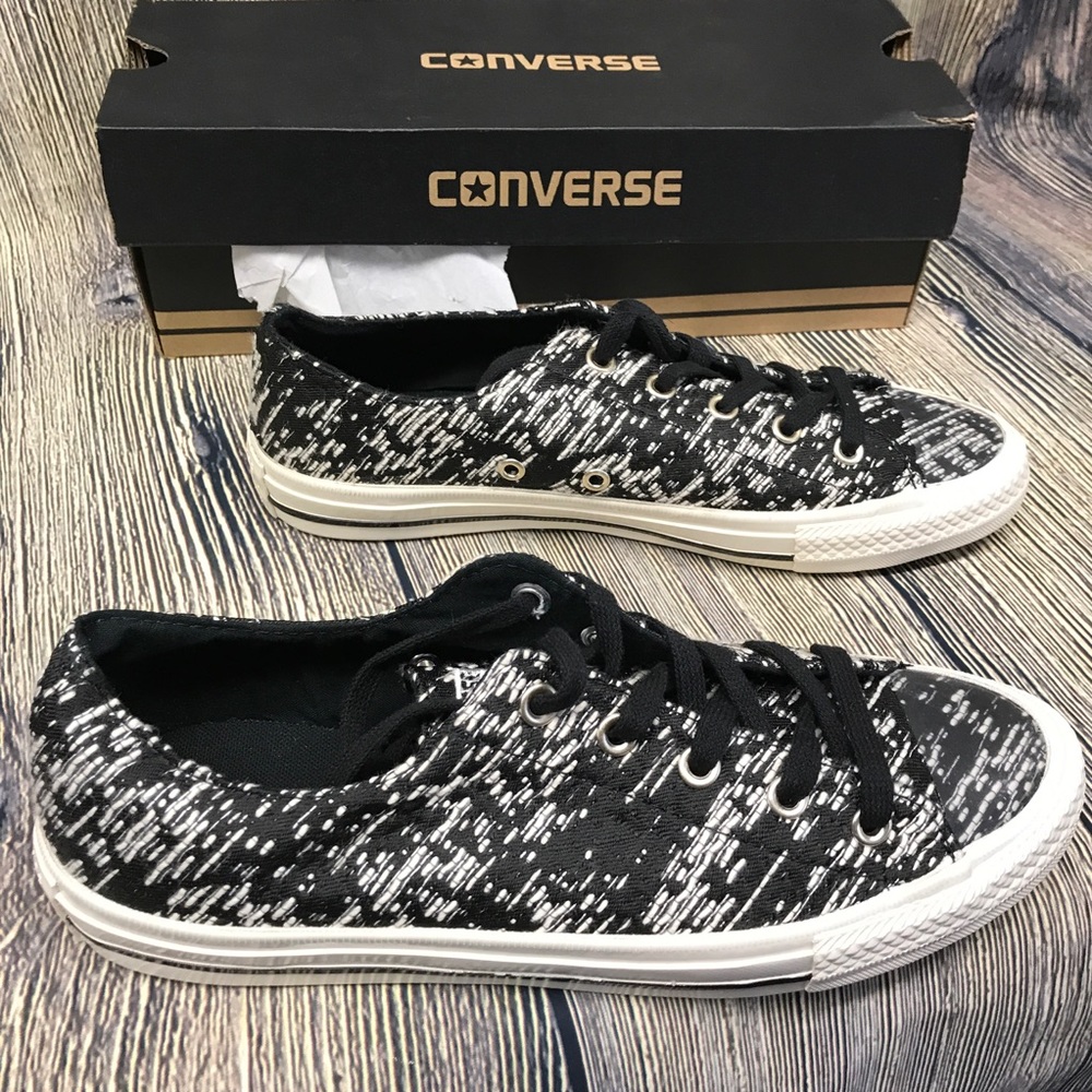 Converse - Picture 5 of 5