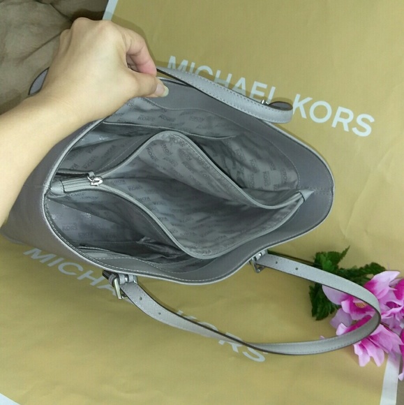 Michael Kors tote shoppers jet set bag purse - Picture 6 of 7