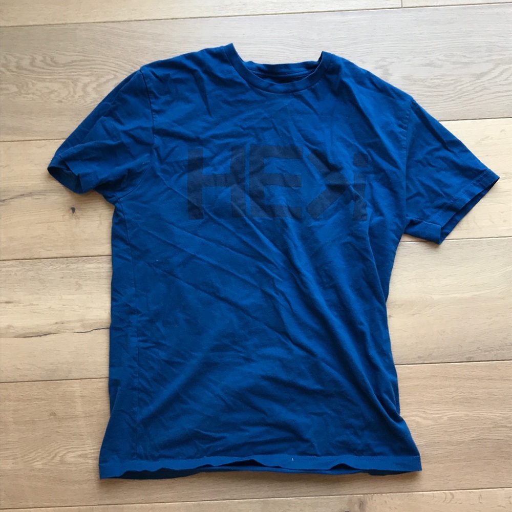 He>i basic T-shirt