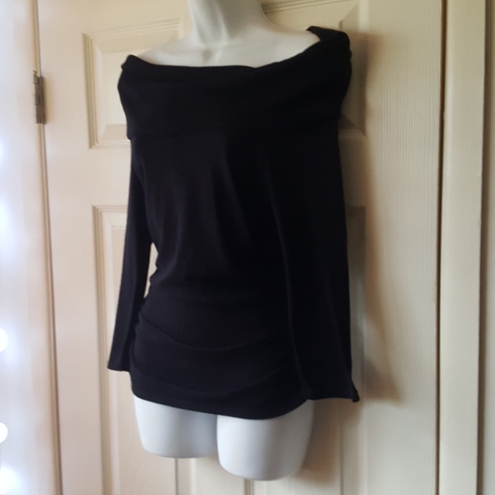 BLACK TOP. - Picture 2 of 5