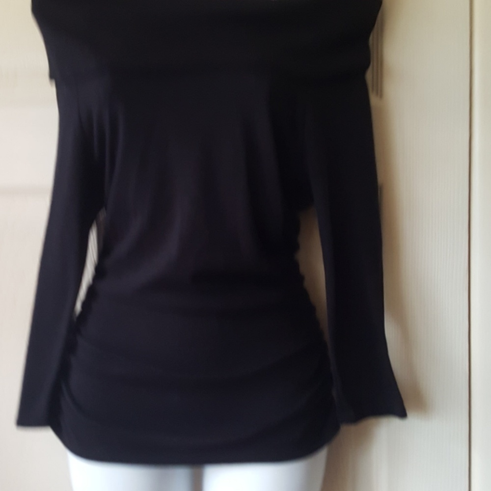 BLACK TOP. - Picture 3 of 5