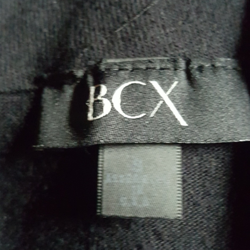 BLACK TOP. - Picture 5 of 5