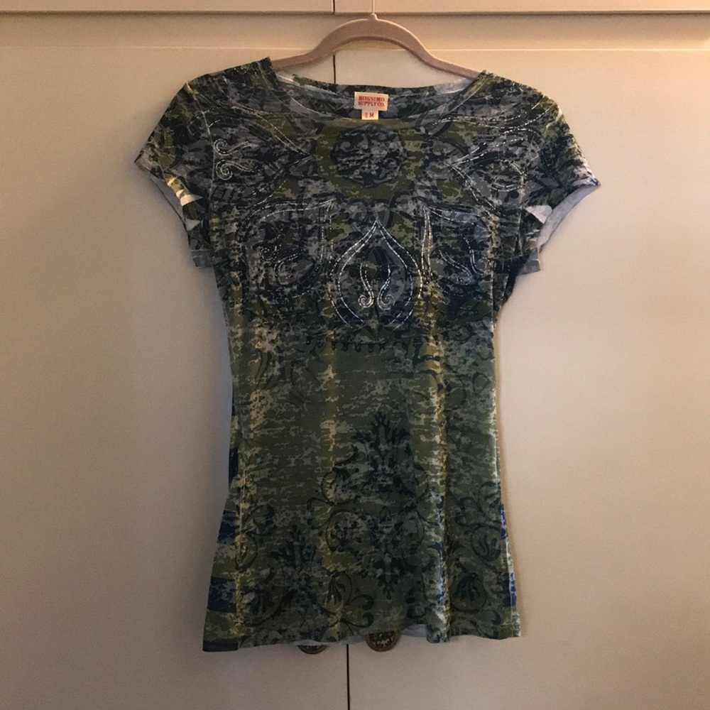 Graphic tee
