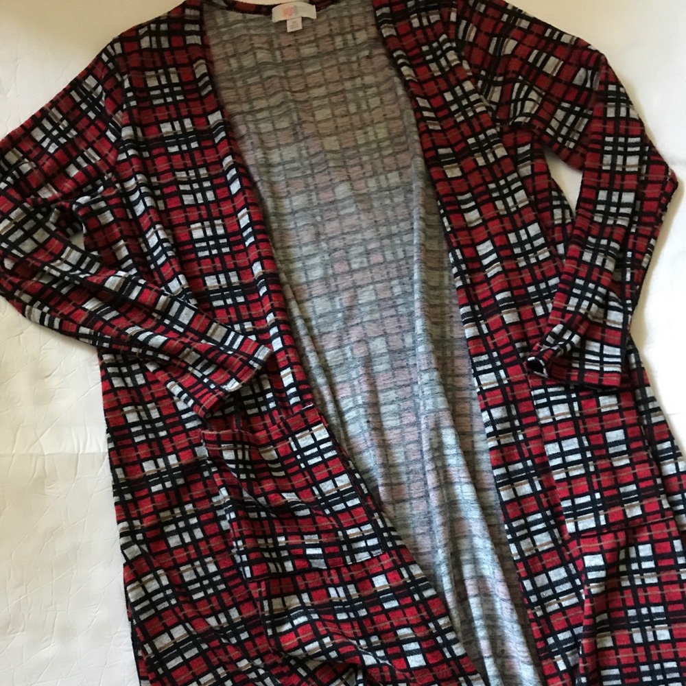 LuLaRoe EUC plaid sarah size medium