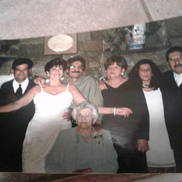 Meet your Posher, Joanne - Picture 1 of 1