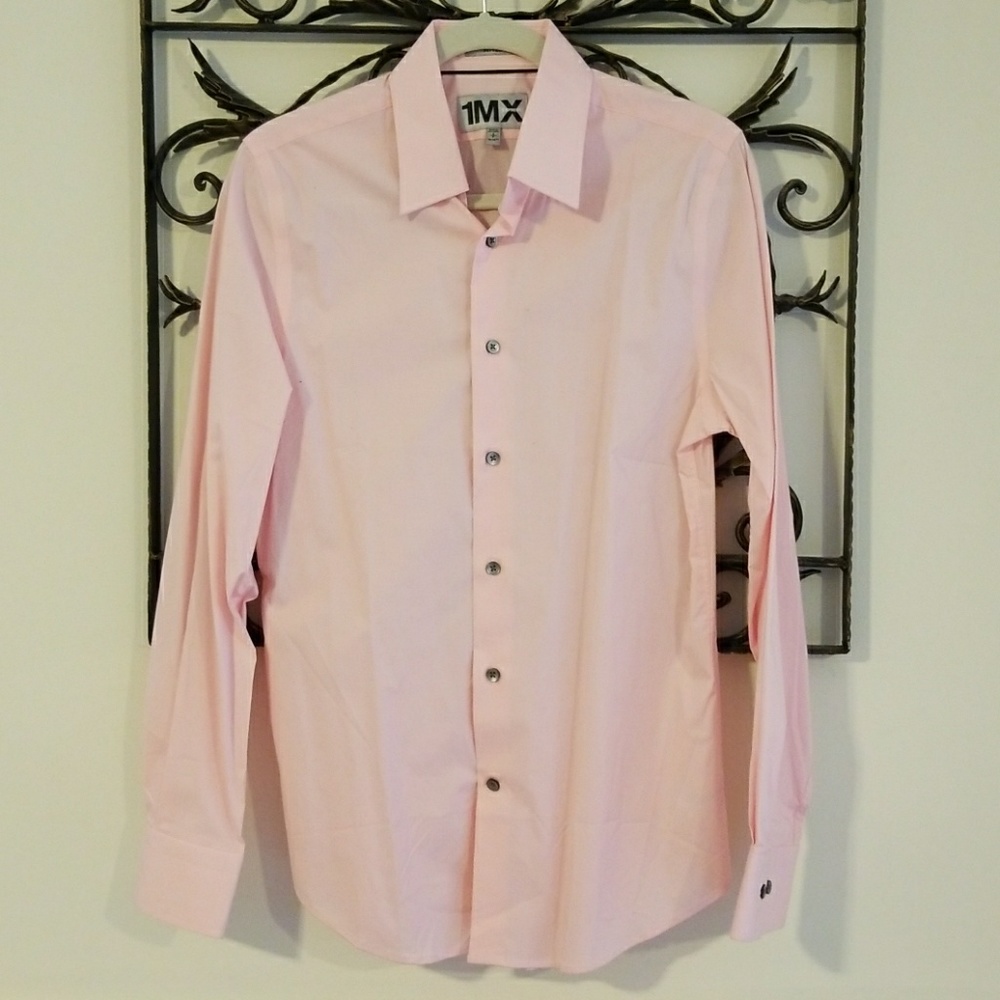 Express fitted button up