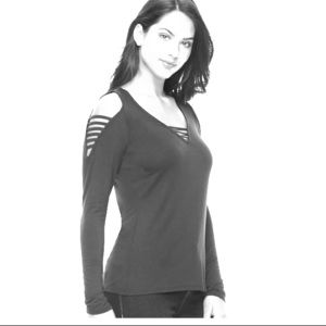 Rock & Republic Strappy Cold Shoulder Top NWT