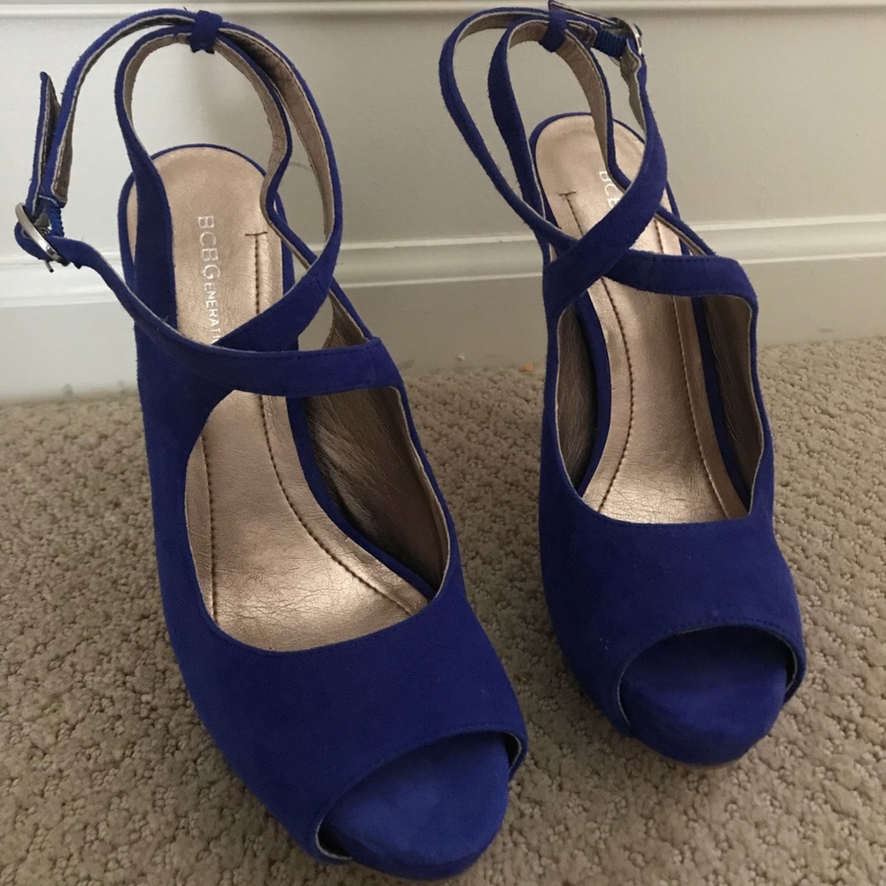Brand new never been worn BCBG heels