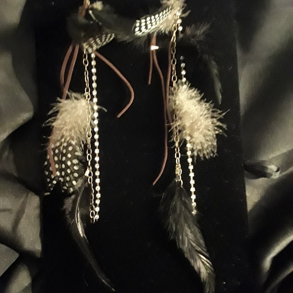 Necklaces - Picture 5 of 6