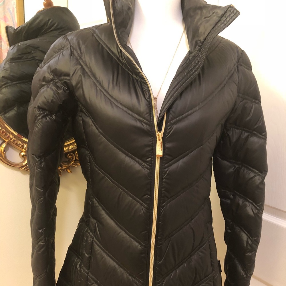 Calvin Klein lightweight puffy coat