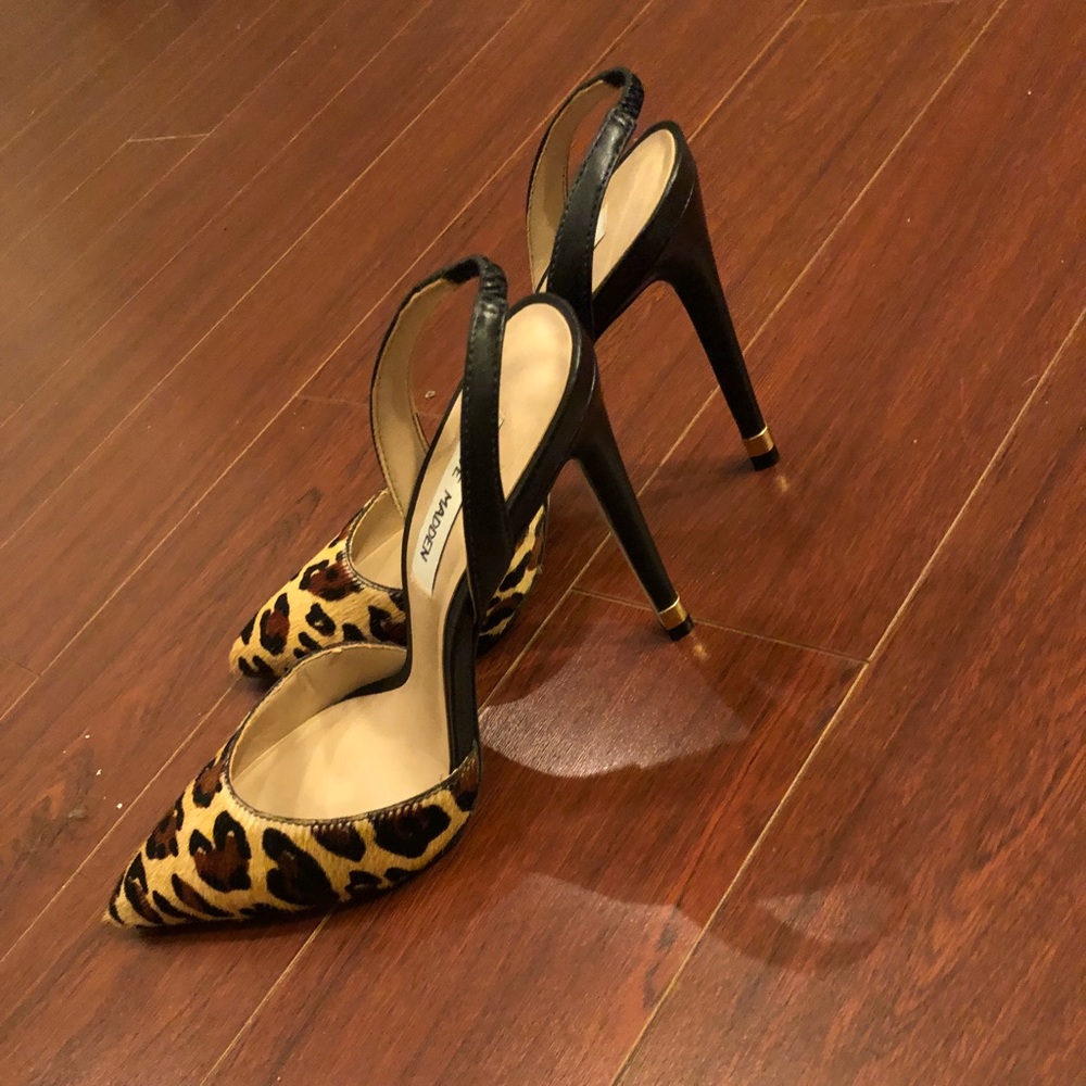 Leopard Print Slingback Pumps