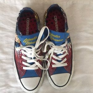 Limited edition Wonder woman converse