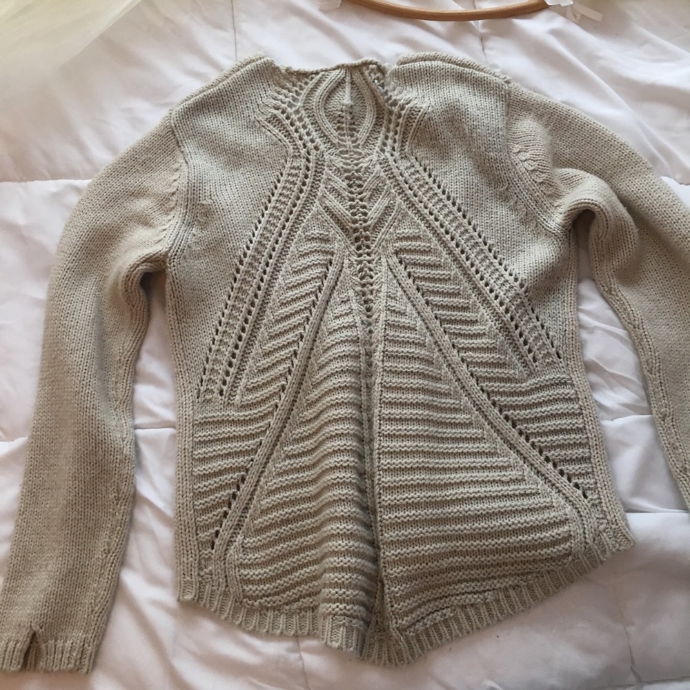 sweater - Picture 2 of 2