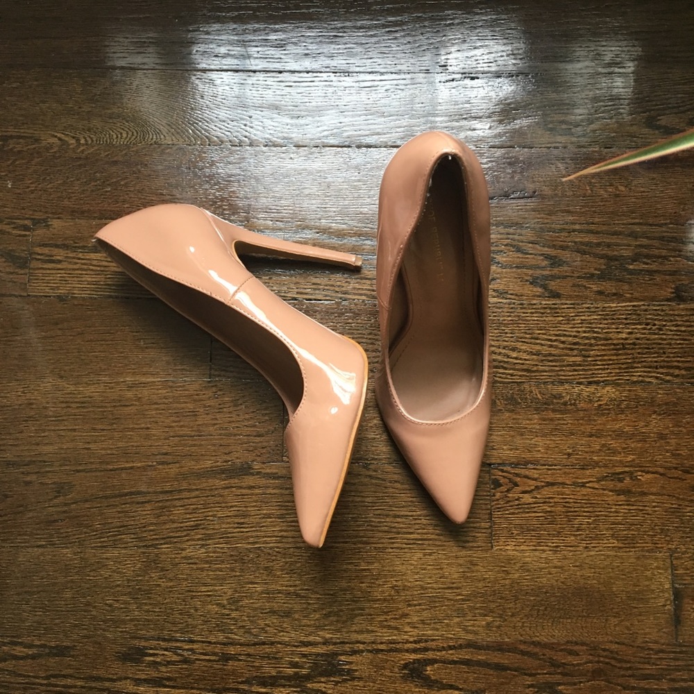 Patent Leather Nude Pumps