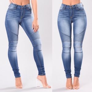💸SALE💸 NWT Fashionnova Moto Skinny Jeans