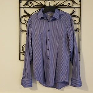 Fitted express button up