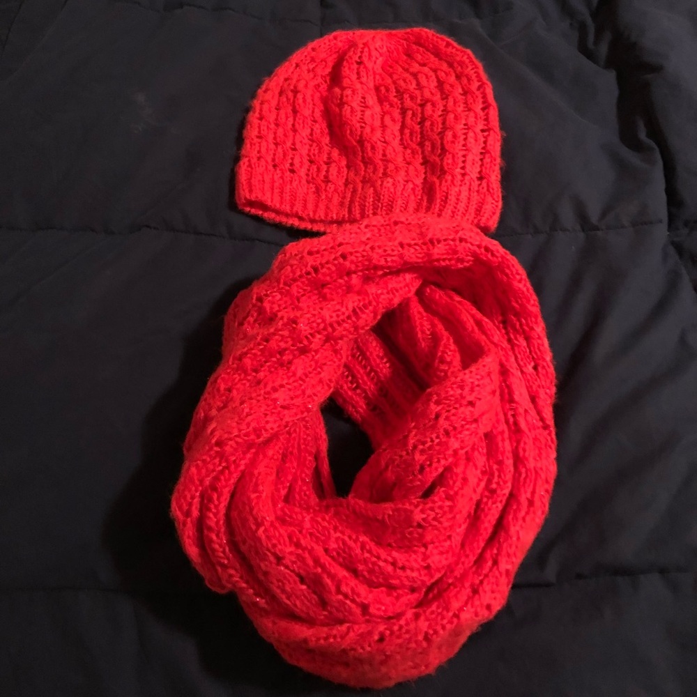 Neon pink infinity scarf and beanie