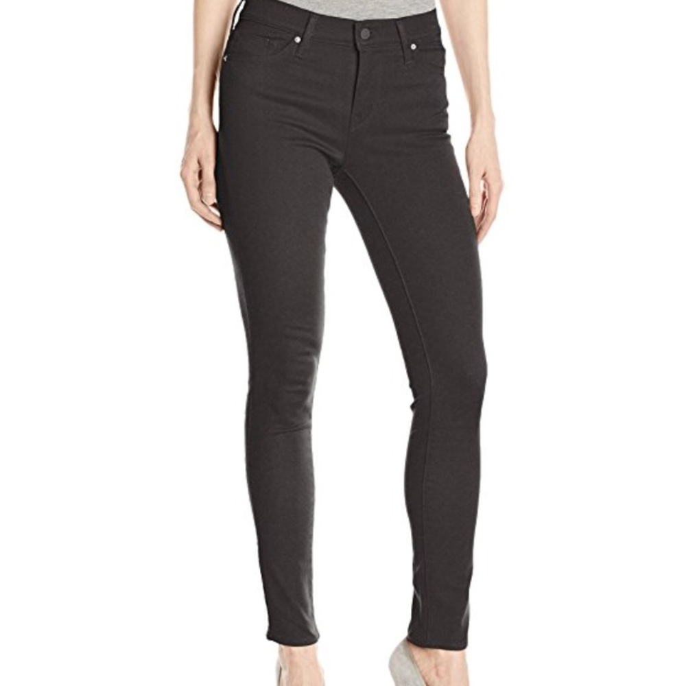 Levi’s slimming skinny high waisted jeans